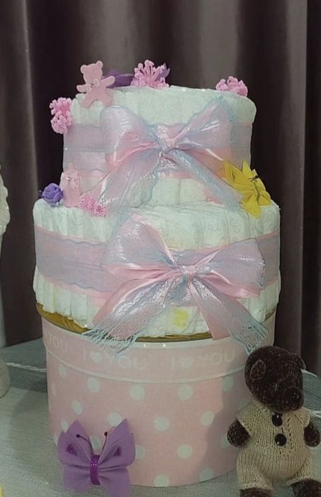 Подарок торт из памперсов