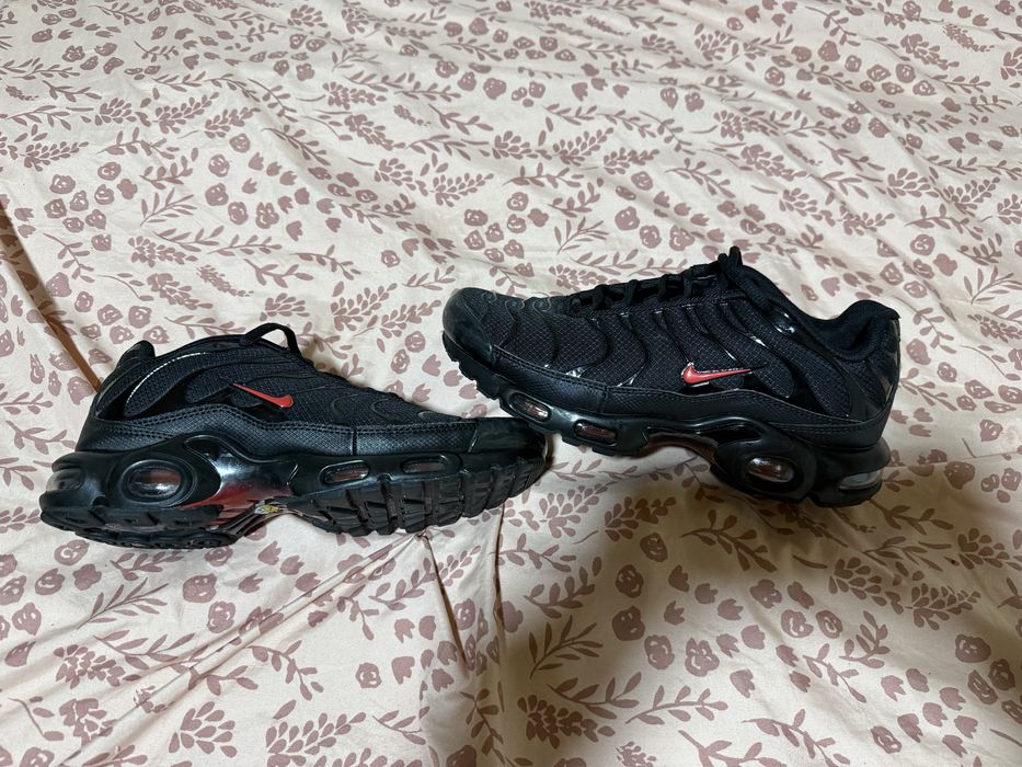 Vand Nike Tn Bred noi.