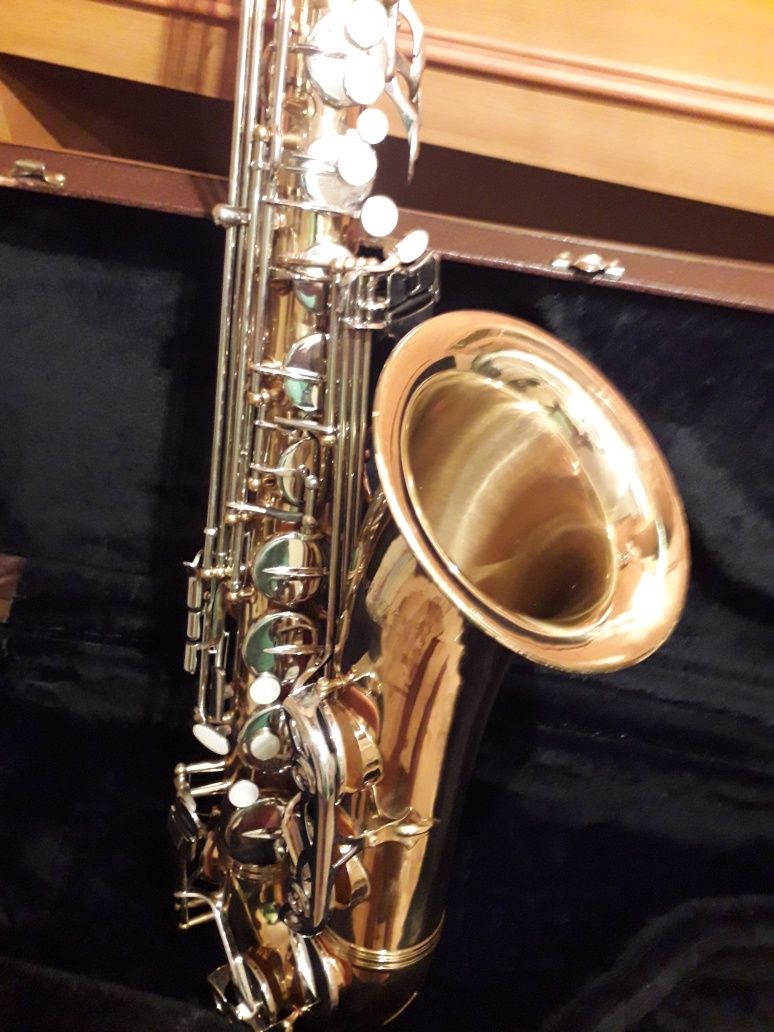 Saxofon tenor ,,Boston" ts 300