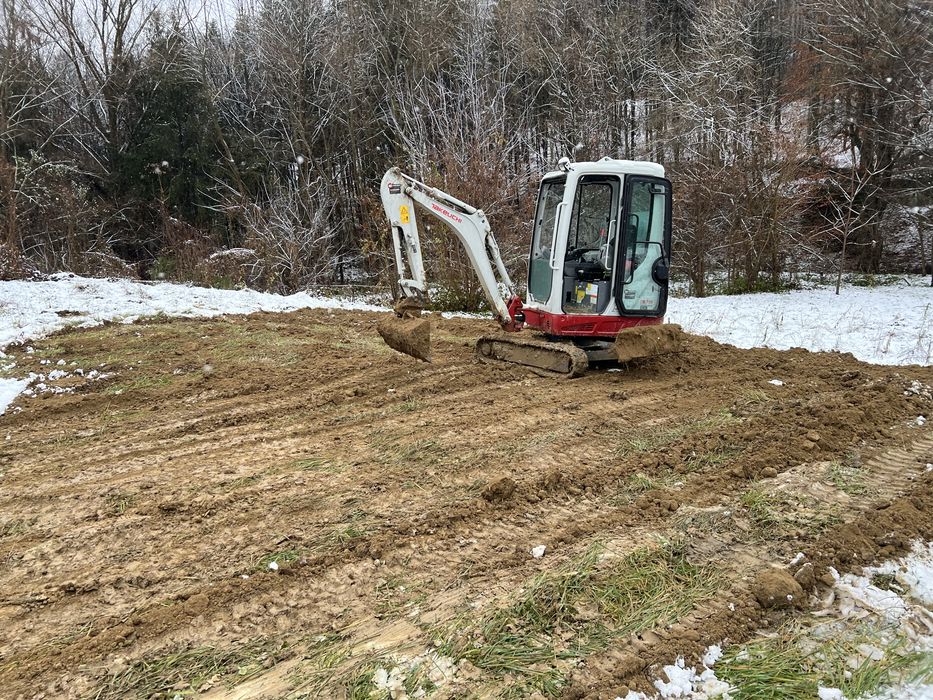 Prestez servici cu excavator 2 t