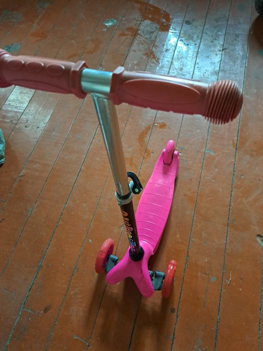 Самокат в отличном состоянии