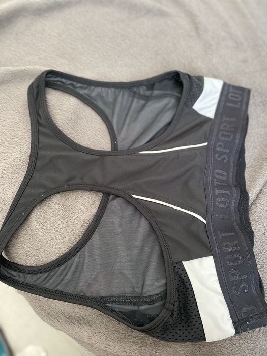 Bustiera noua ! Cu eticheta