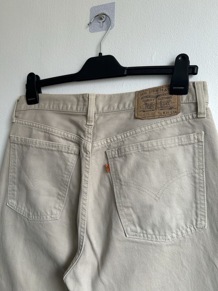 Blugi Levi’s Straus