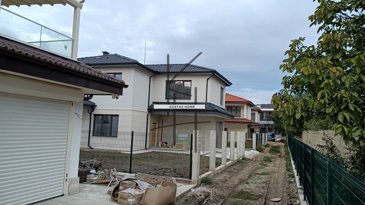 Продава се Къща в Варна, Виница - 150 кв.м за 1600 €/кв.м - Снимка #11