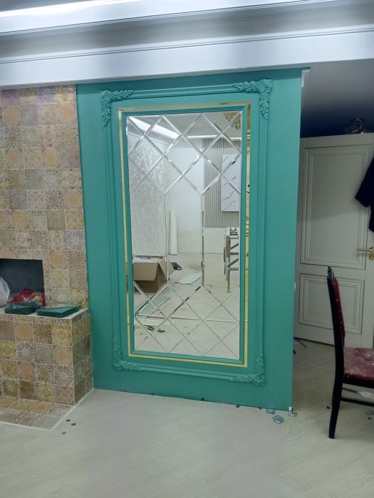 Ойна. Хизматлари