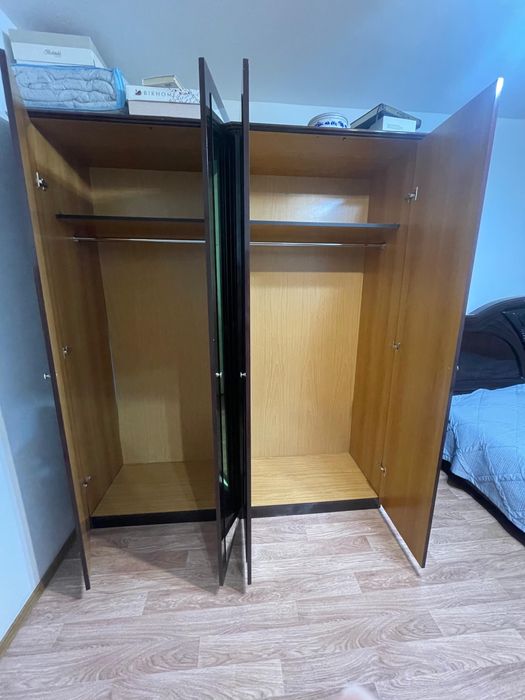 Продам спальный гарнитур