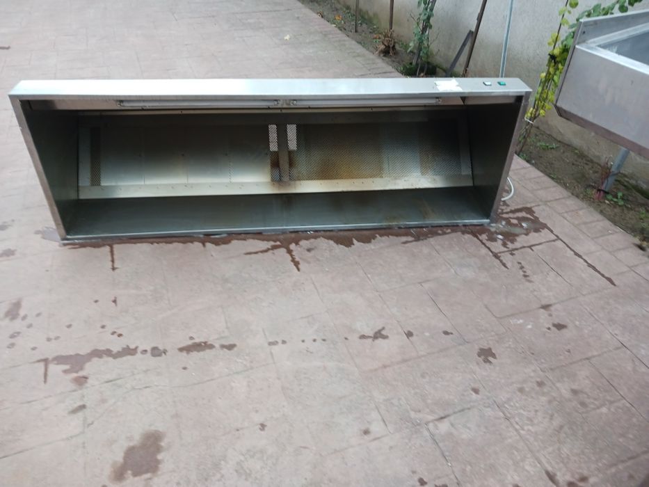 Vând echipament fast food