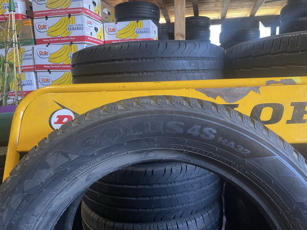2бр. Kumho Solus 4S HA32 225/55/17, 7мм, ДОТ 2021