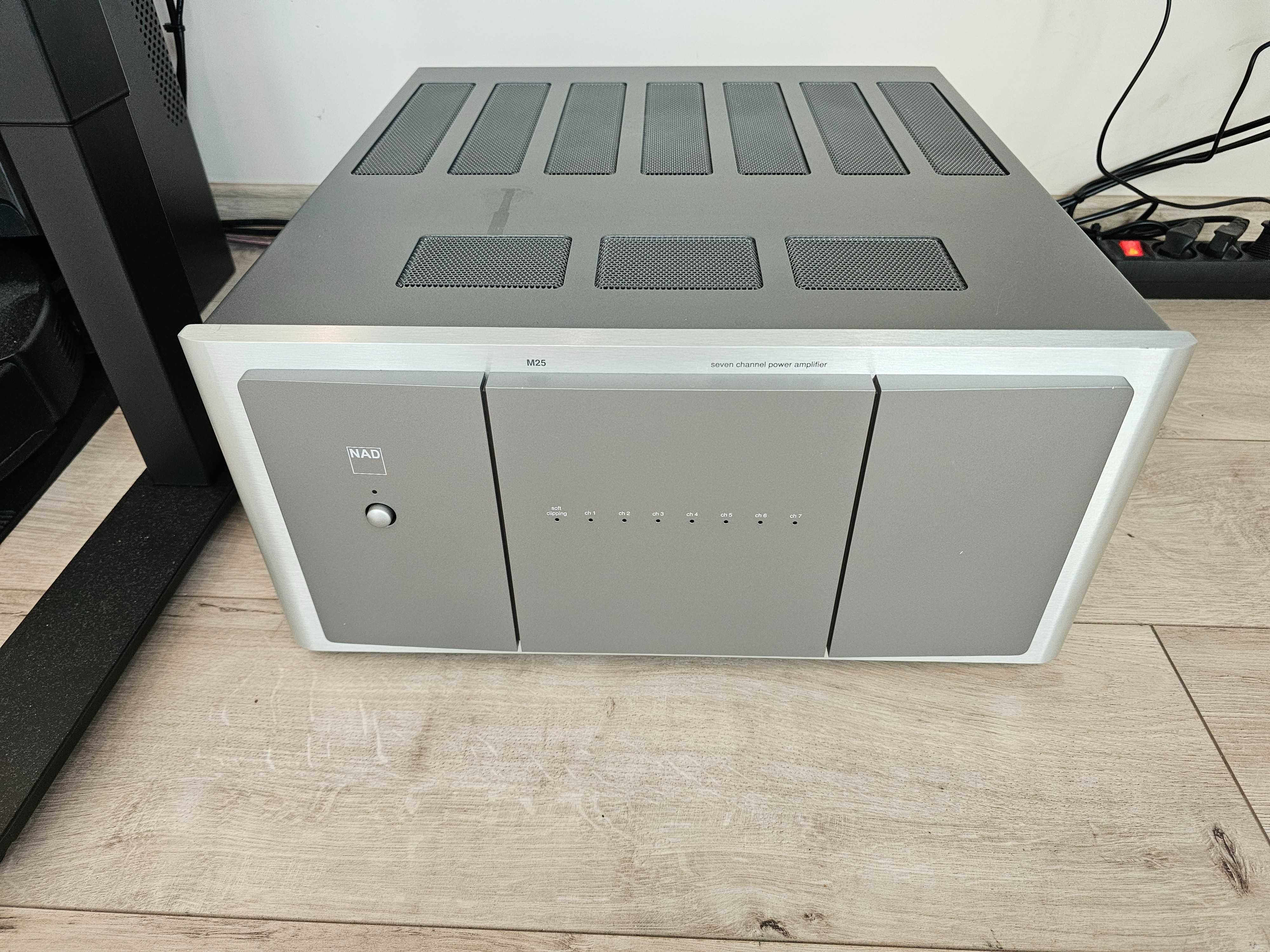 NAD M25 Class AB 7-канален Усилвател 7 x 160W (Крайно Стъпало)
