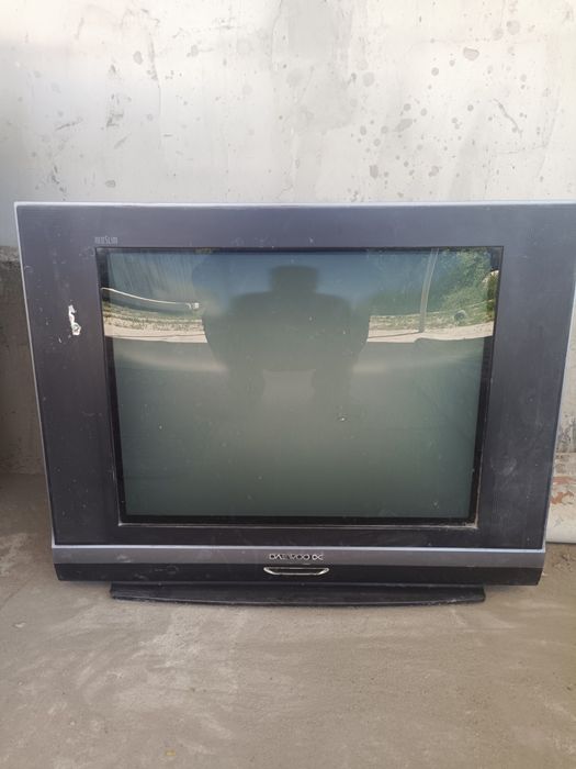 Продам телевизор