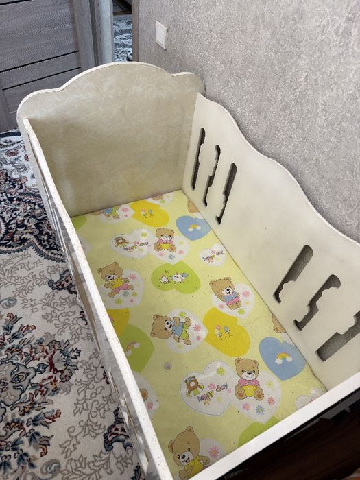Детская кроватка