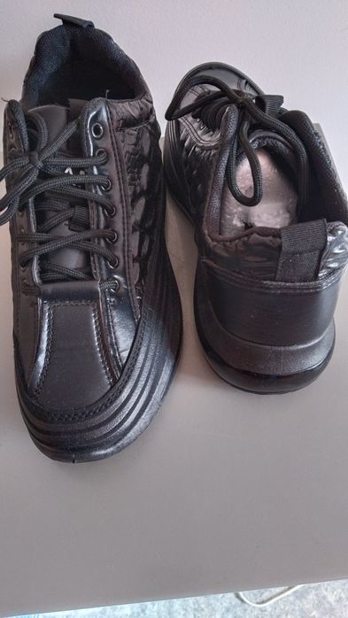 Продам мужские ботинки 41 размер