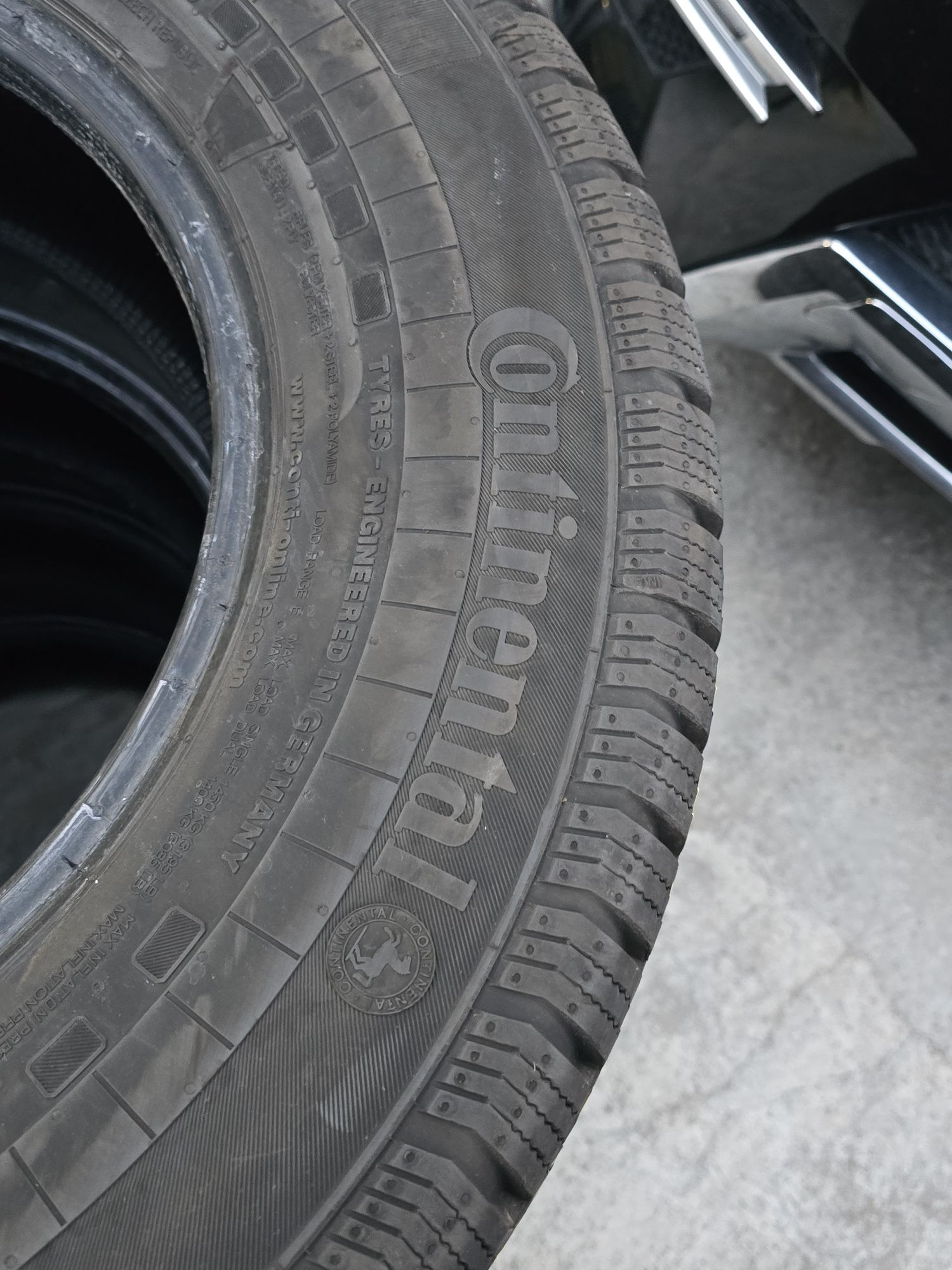 4 Броя Бусови Гуми 225/75/16C Continental 4,5 - 5mm 2018 и 2021DOT