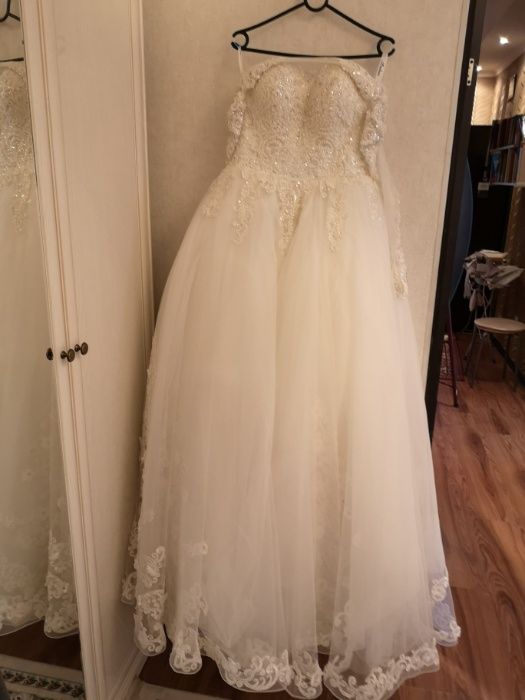 Свадебное платье =
