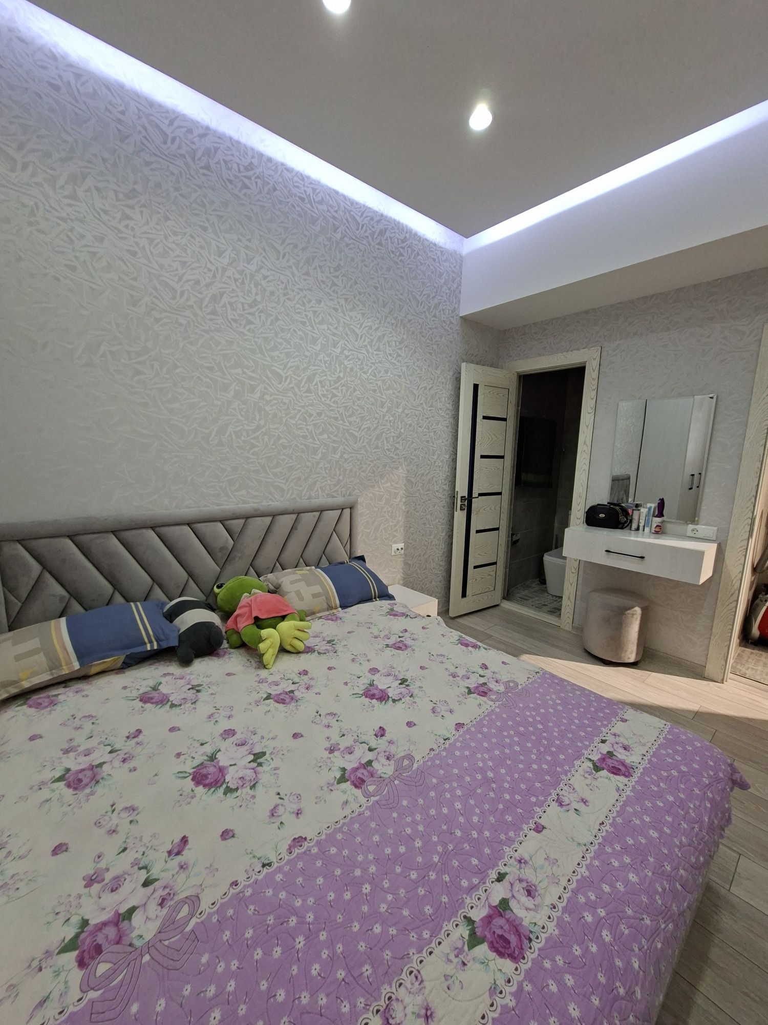 Продам 4 х комнатной квартиру 130 км ориентир