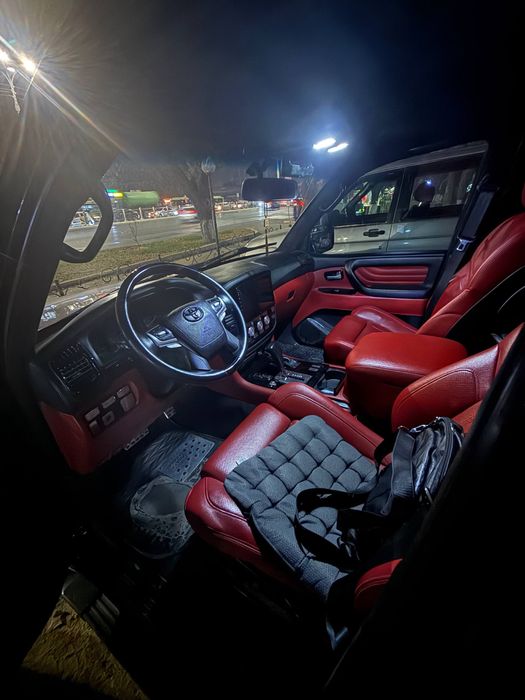 Tayota 2000 yil qora rang