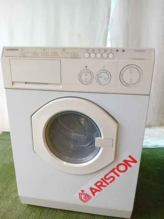 Продавам пералня със сушилня Ariston Margherita AI 858 CTX
