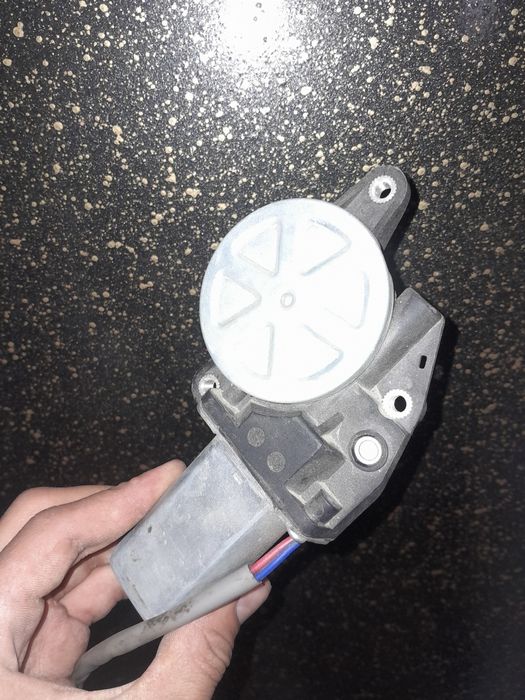 Matiz oyna kõtaradigan matorchik