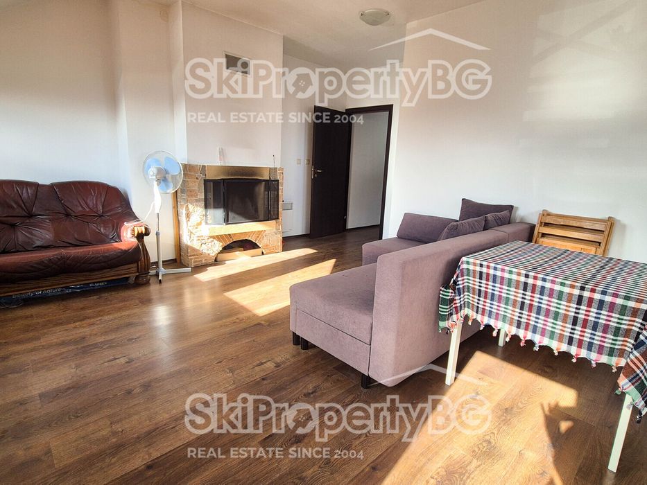 Двустаен апартамент с камина, с паркомясто и без такса поддръжка!