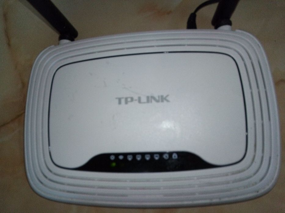 Рутер router TP LINK 841N 300 Mbit скорост - бърз и с голям обхват