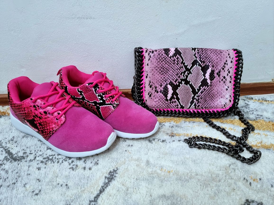 Pantofi Sport Adidasi Nr 36 roz neon Snake print Animal print
