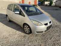 Mitsubishi Colt 1.1 бензин 4 врати 2005 на части