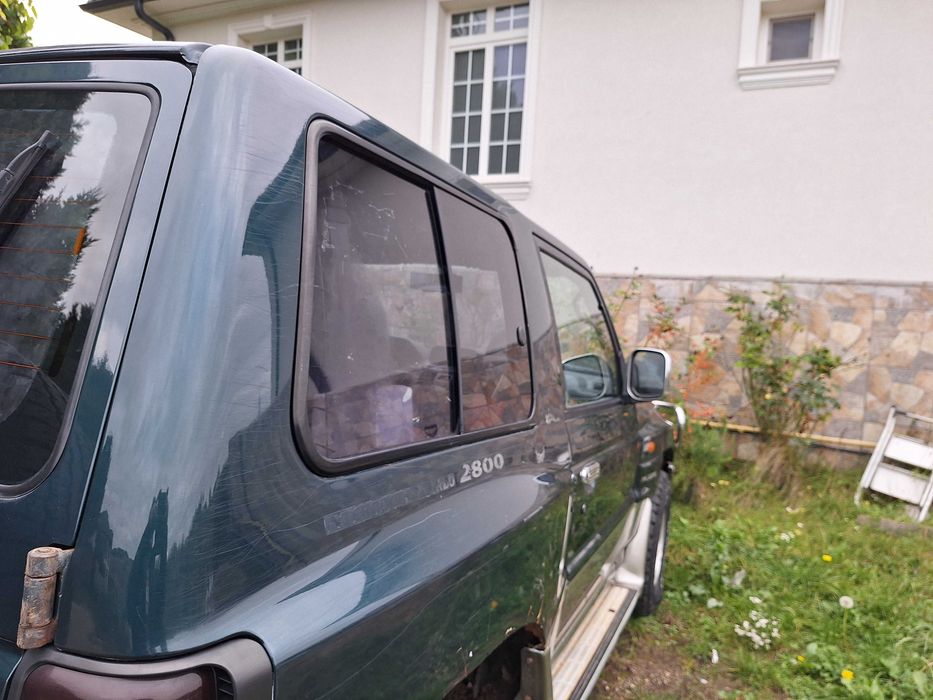 Mitsubishi pajero 2.8 td an 2000