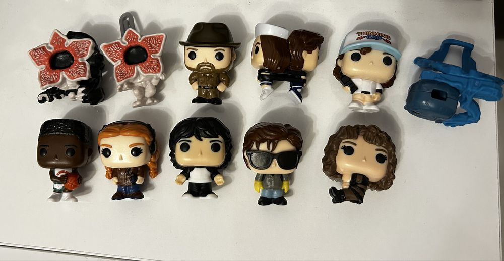 Stranger things kinder joy