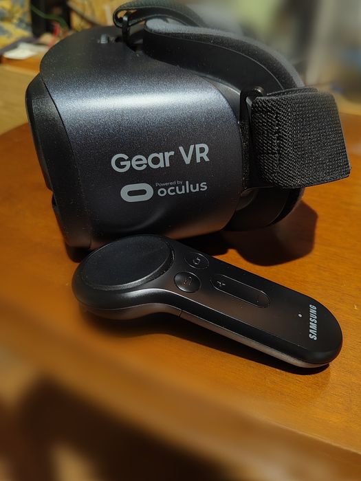 Очила за виртуална реалност Samsung Gear VR