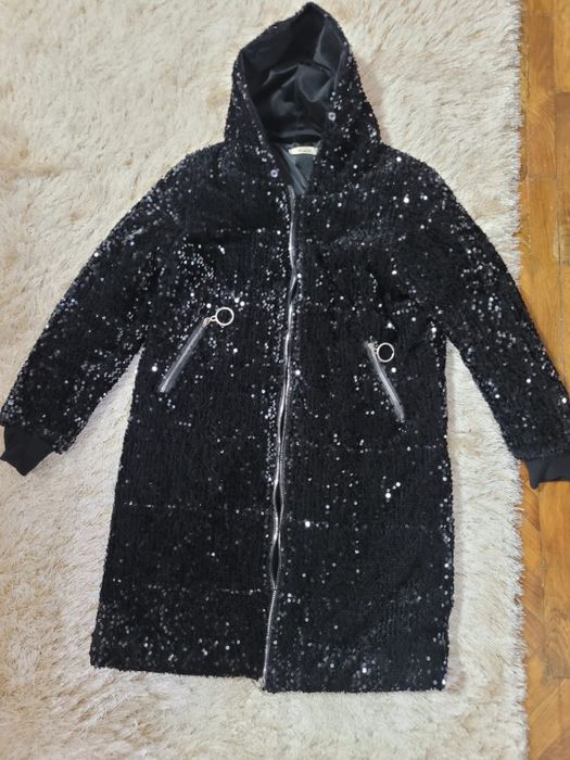 Superbă Geaca din paiete!