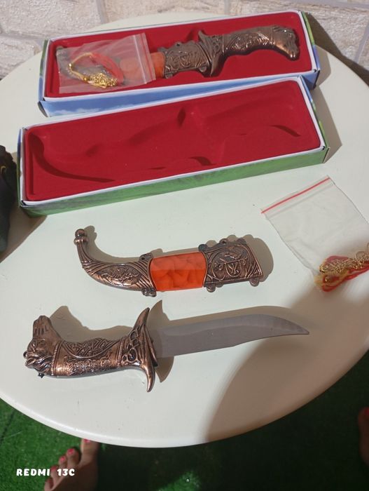 Сувенирни  ножове