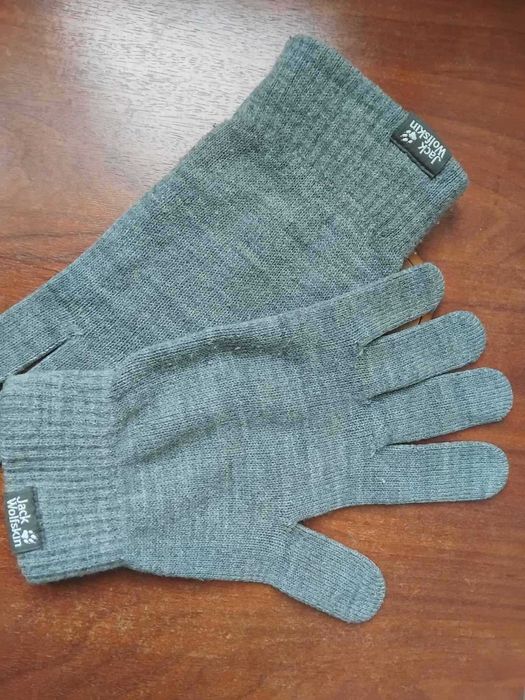 Jack Wolfskin 100% оригинални сиви ръкавици