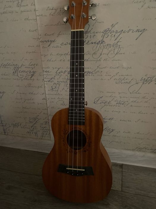 Укулеле gmusic продается