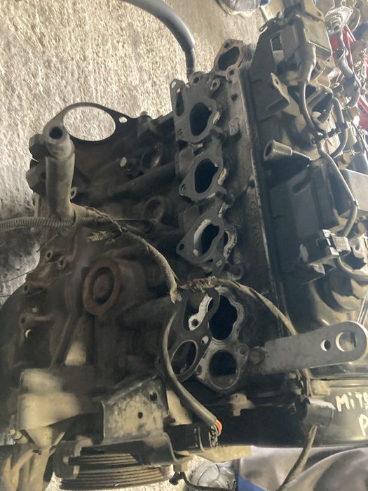 Mitsubishi Pinin 1.8i 2004 година Двигател