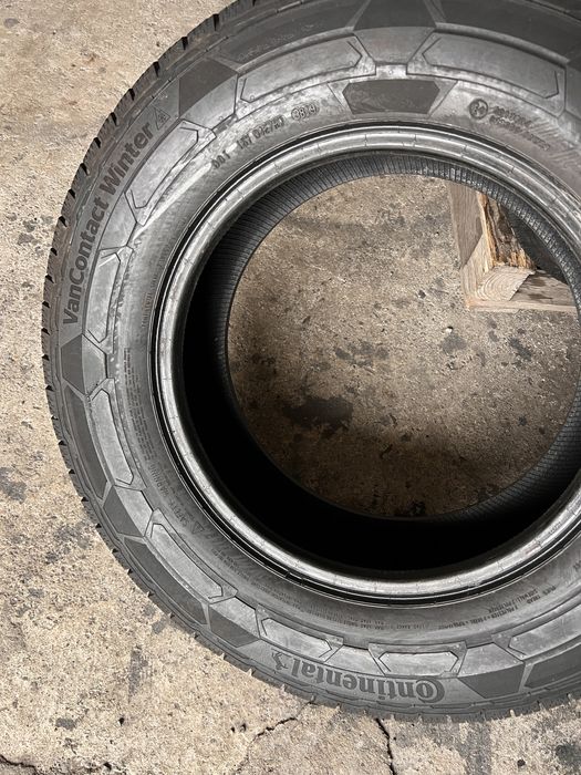 4 anvelope iarna 235/65/16 C , Continental !