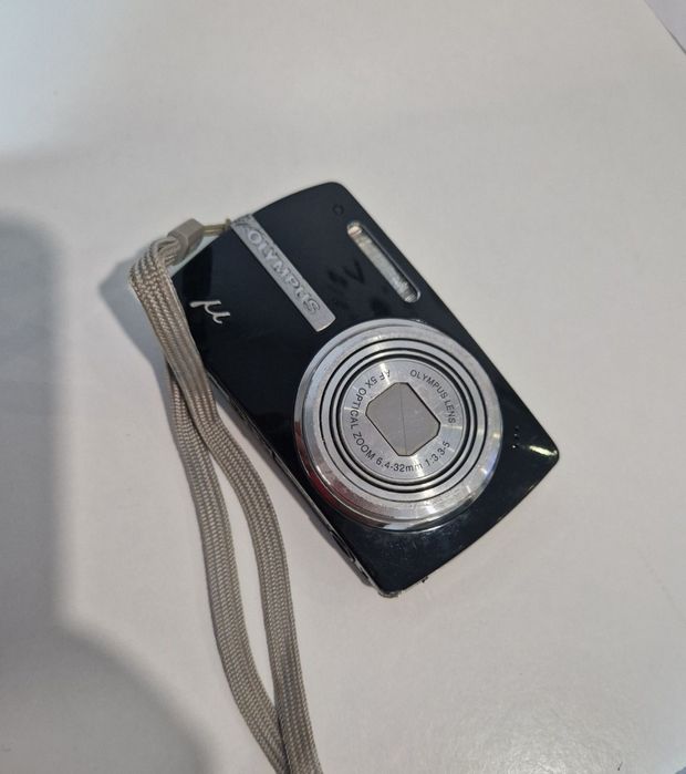 Aparat foto  / camera digitala fara accesorii