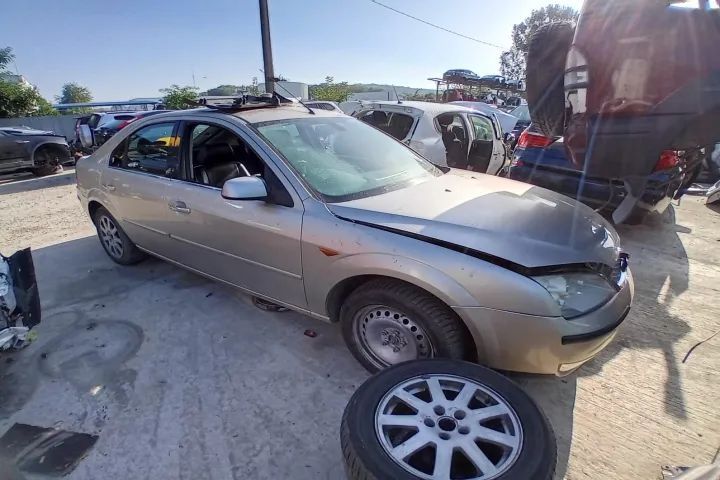 motor fara anexe Ford Mondeo 3 facelift 2005  motor 2.0tdci 130cp cod motor FMBA  haion bara spate lampa stop cutie de viteze manuala
