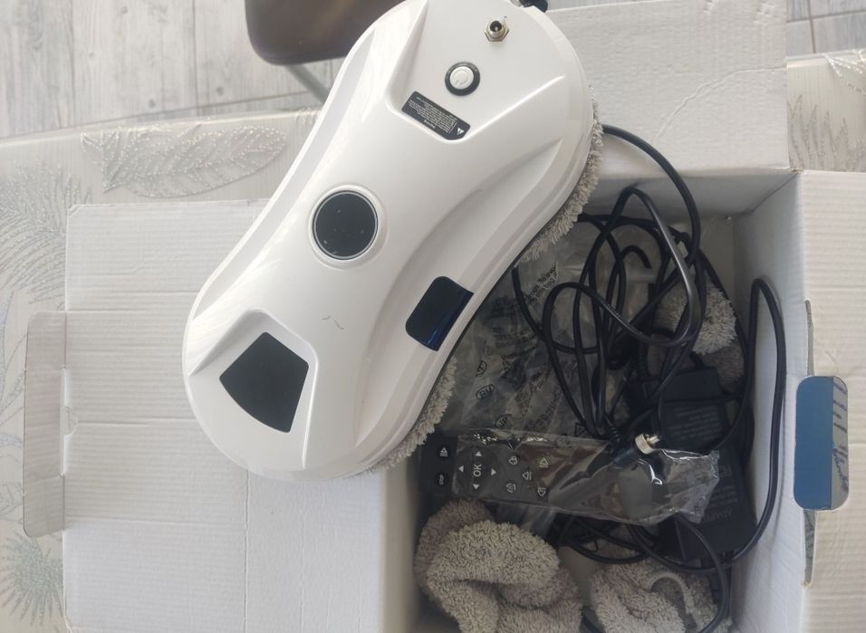 Robot geamuri inteligent