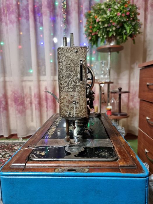 Швейная машинка Zinger  механическая