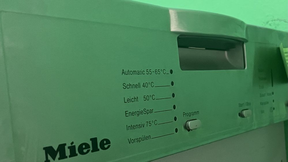 Съдомиялна Miele 45 см за вграждане G1102 SCi