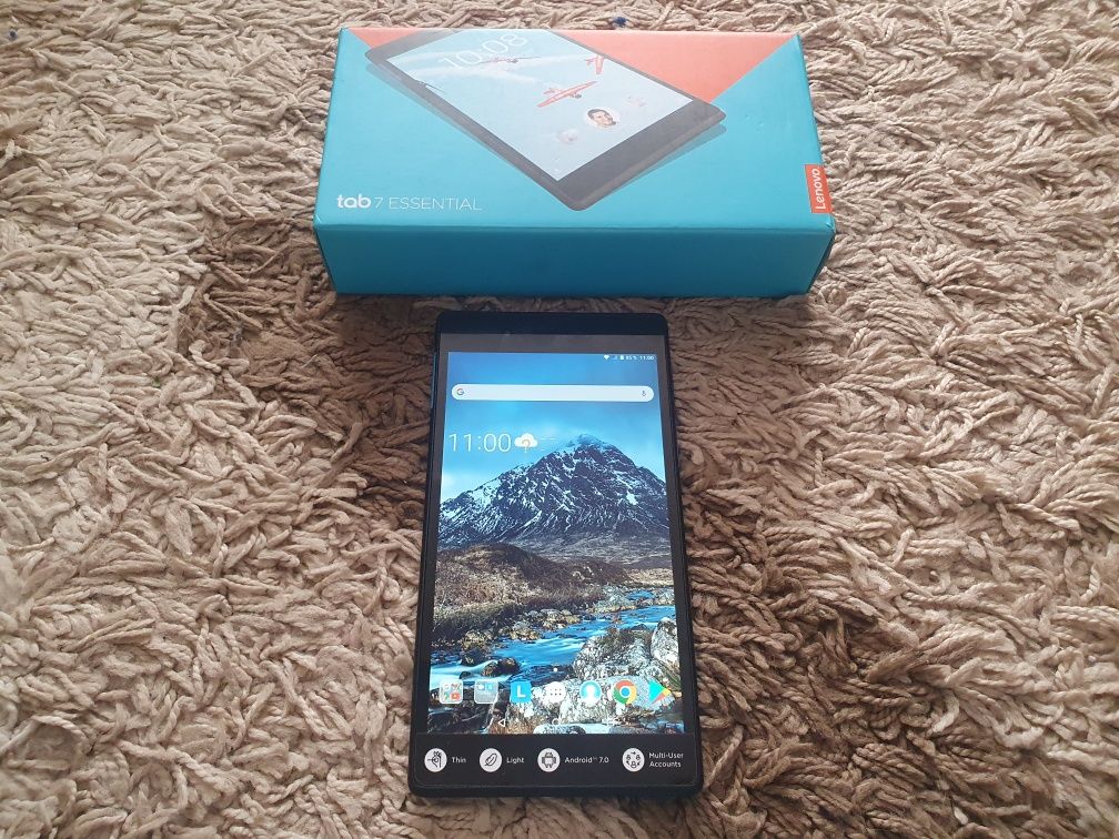 Tableta Lenovo Tab 7 Essential - la cutie