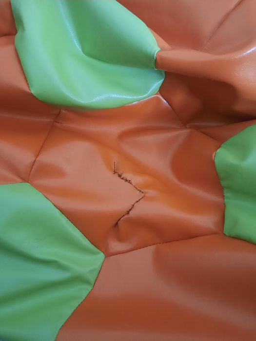 Fotoliu deosebit tip minge care se asorteaza cu mobila dvs