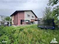 Casa cuplata.curte individuala generoasa, cu 3 camere,2 bai, P+1E+Pod,