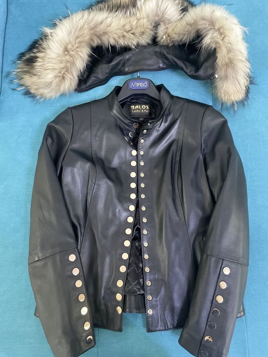 Geacă din piele cu glugă și blană naturală