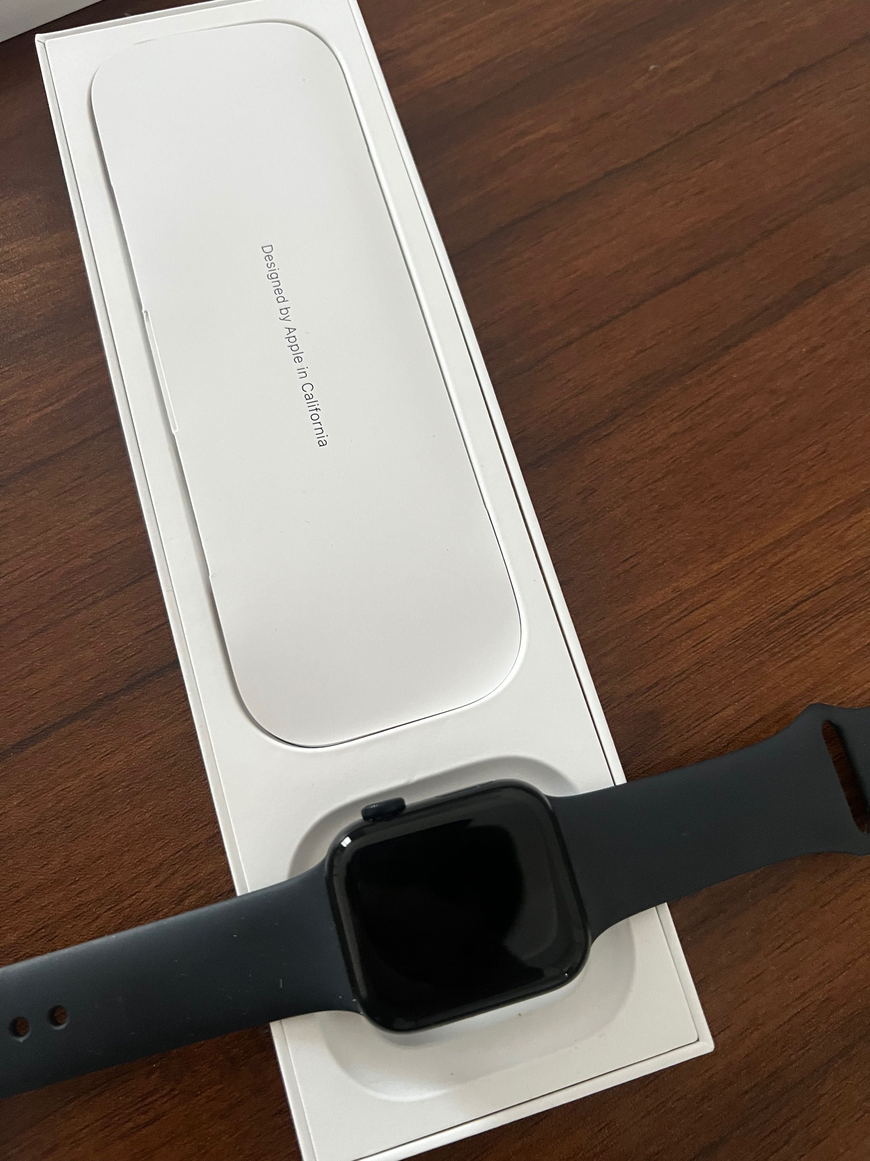 APPLE Watch SE 2024