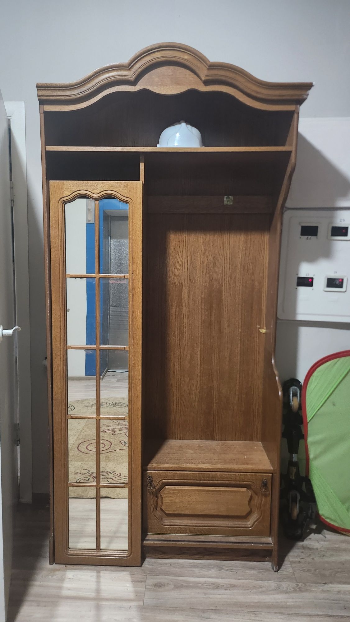 Прихожая отдам в дар