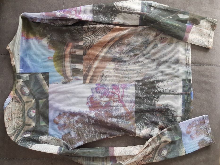 Уникална и интересна  блуза