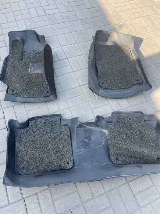 Продам полики камри 50 в хорошем состоянии