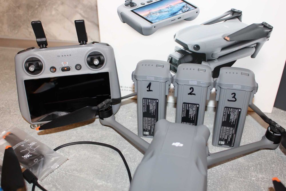 DJI Air 3S Fly More Combo (DJI RC 2)+БОНУС DJI Cellular Dongle 2 и още