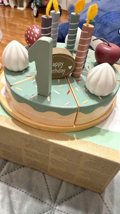 Дървената торта на Little Dutch. Като нова. В кутия.